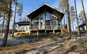 Villa LumiHelmi A&B
